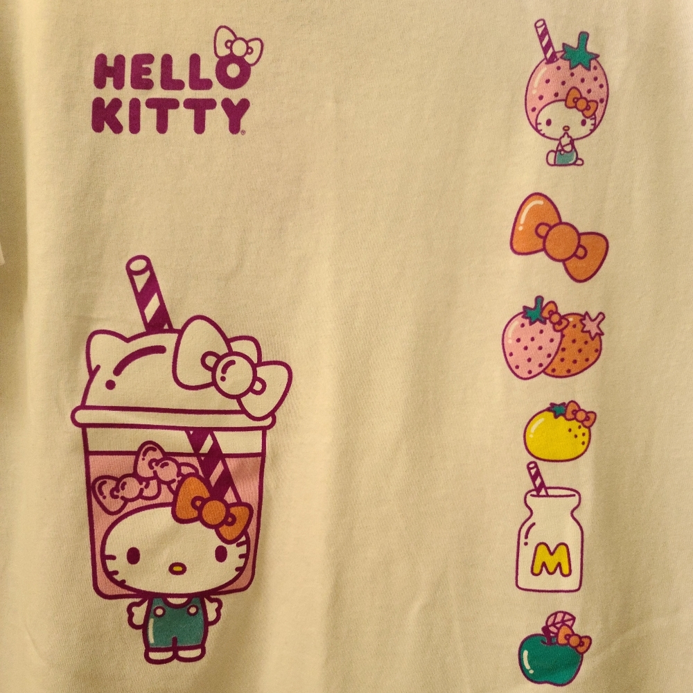 Hello Kitty Tshirt in L